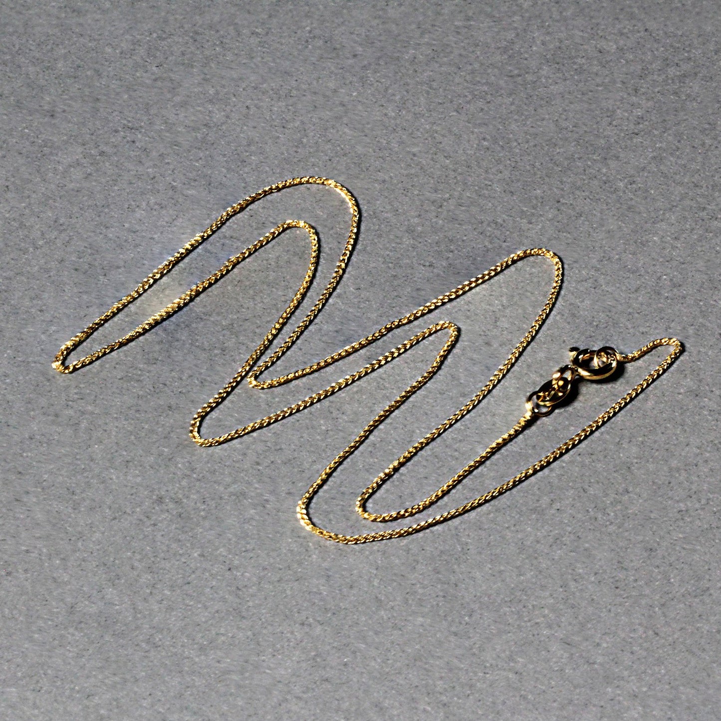 14k Yellow Gold Diamond Cut Round Wheat Chain 0.6mm