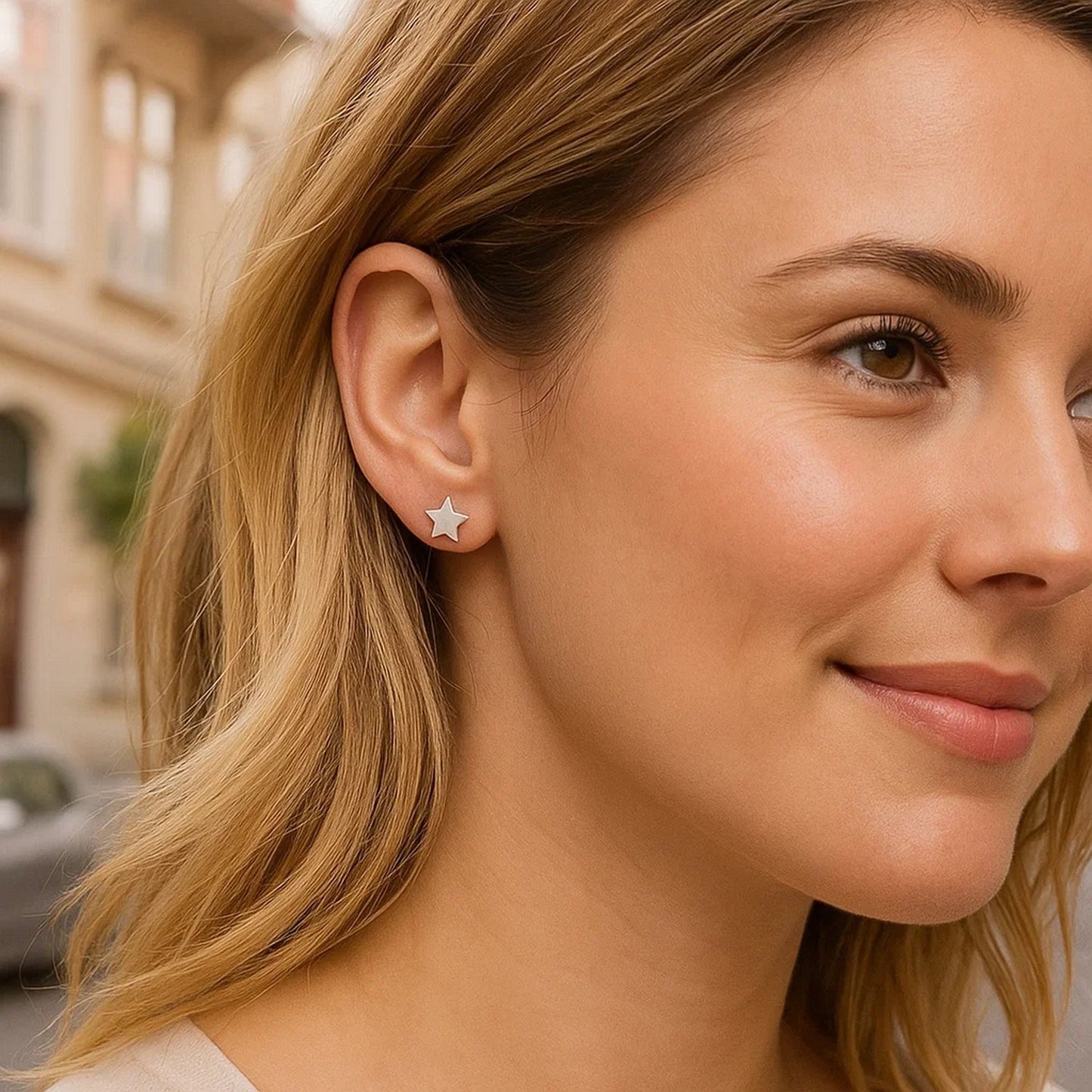 14k White Gold Post Earrings with Stars(6.5mm)