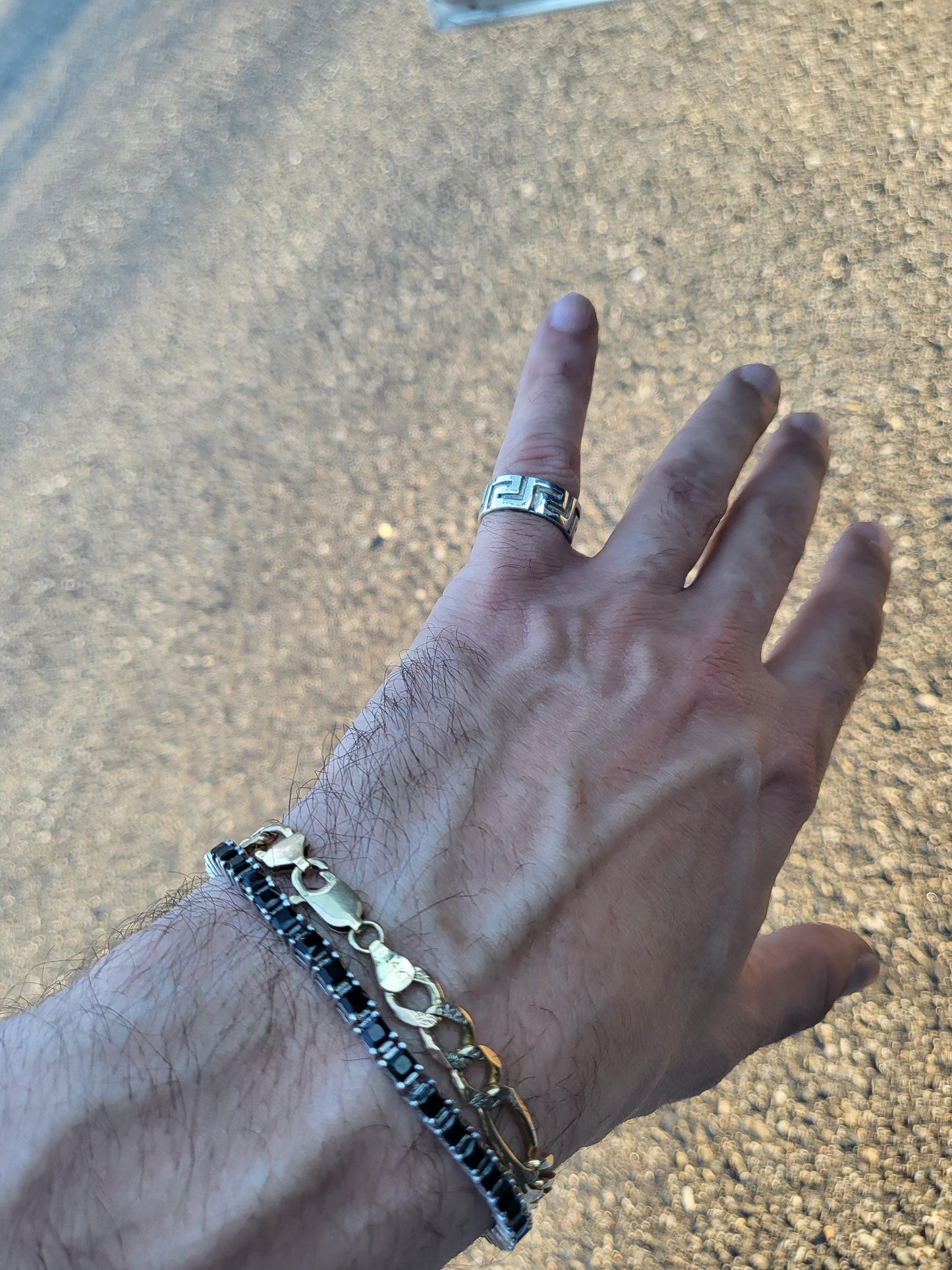 14k Yellow Gold Figaro Bracelet – 7-Inch, 10.6g, Classic .25-Inch Wide Chain, Luxurious Statement Jewelry