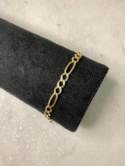 14k Yellow Gold Figaro Bracelet – 7-Inch, 10.6g, Classic .25-Inch Wide Chain, Luxurious Statement Jewelry